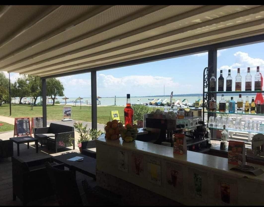 Vila Babzsi Nyaralo Vonyarcvashegy Exteriér fotografie
